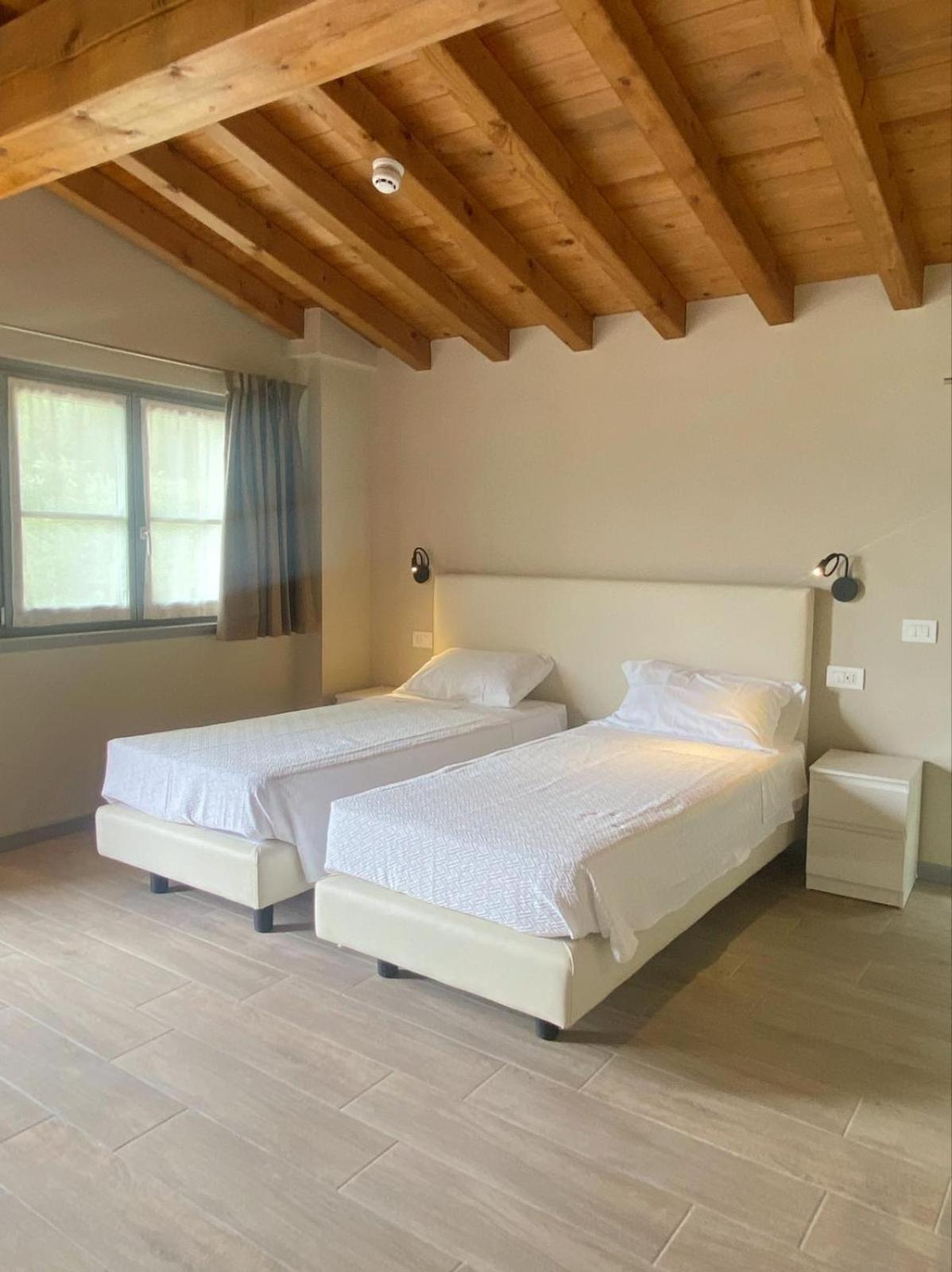 Agriturismo Cascina Carai Marone Exterior photo